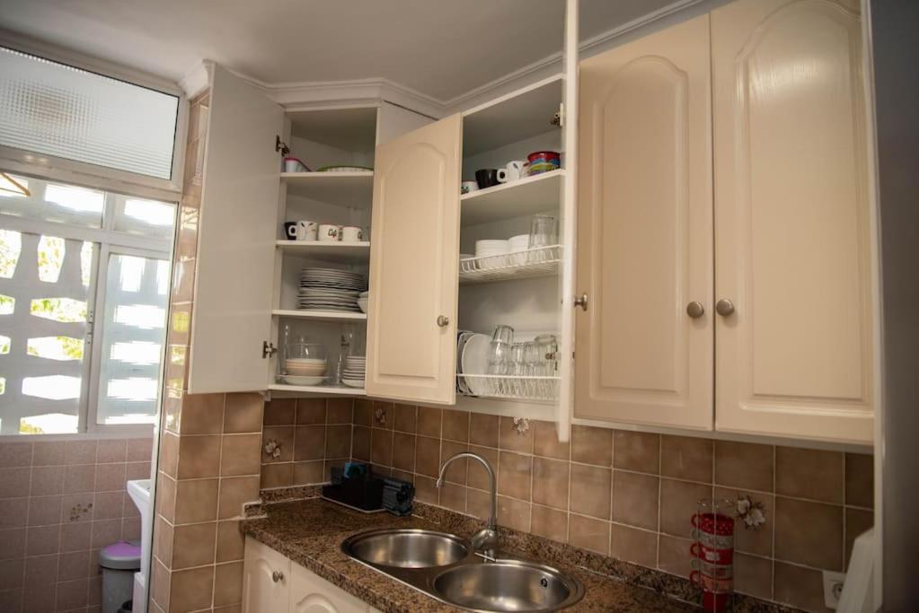 Piso Con Jardin Apartment Malaga Exterior photo